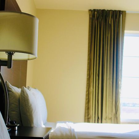 Cobblestone Hotel & Suites - Devils Lake Εξωτερικό φωτογραφία
